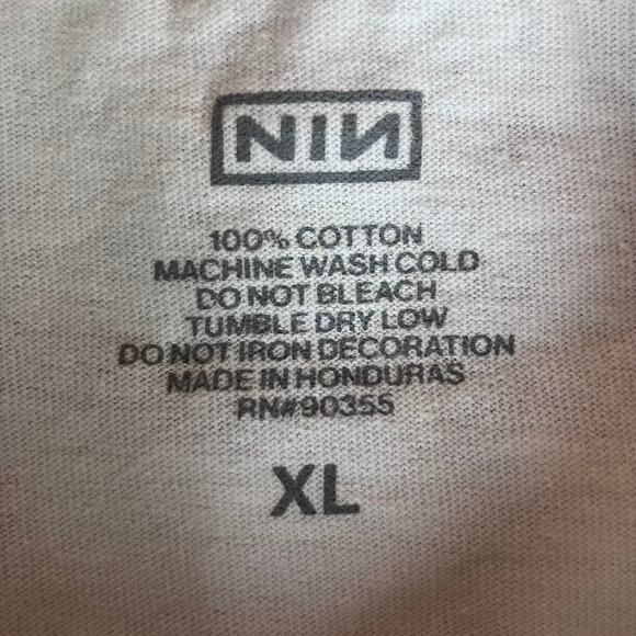 2022 Nine Inch Nails Fall United States Tour T-shirt - Picture 5 of 8
